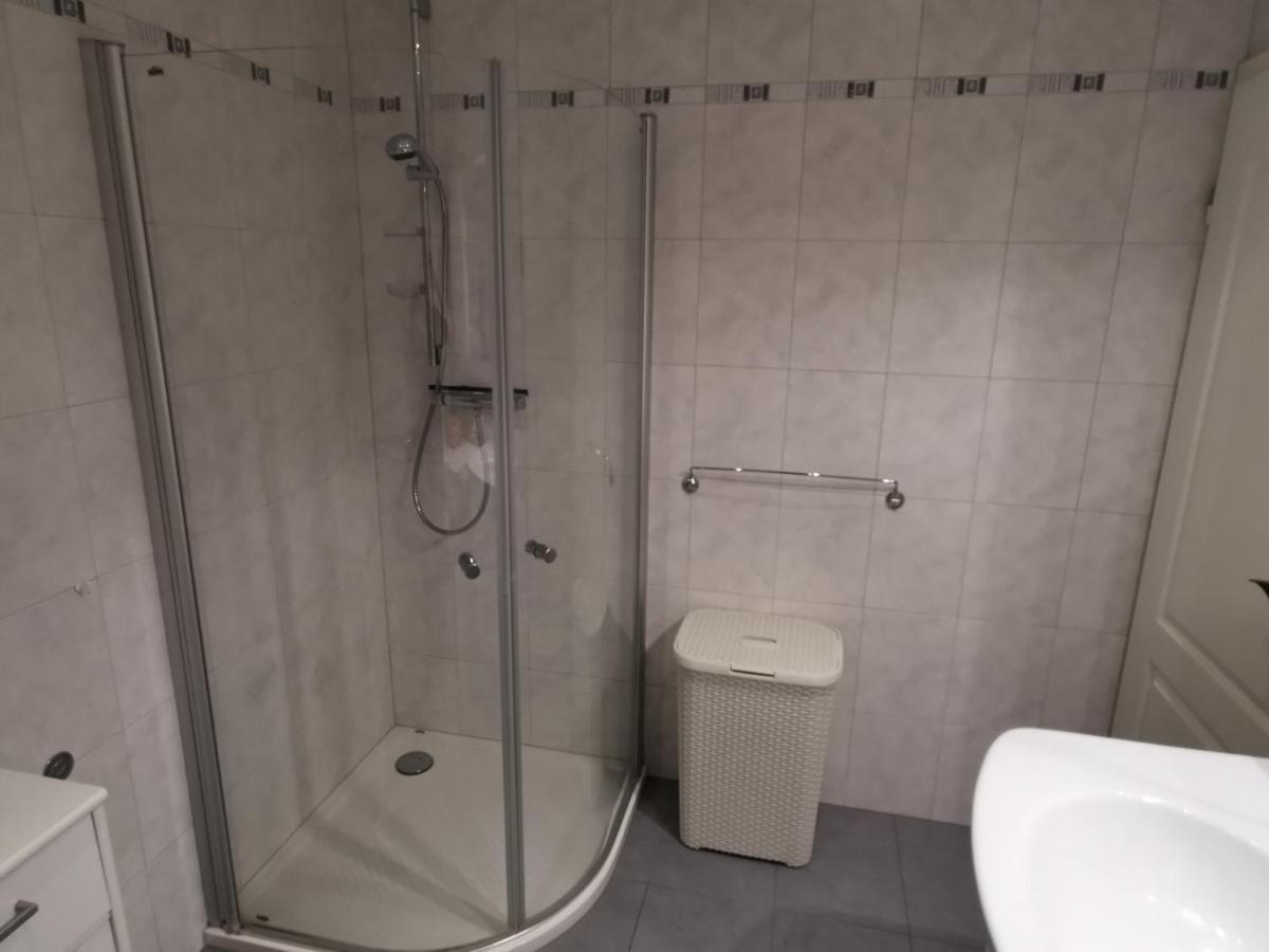 Schoene 3-Zimmer Erdgeschosswohnung Am Bergpark,Unesco,Therme,Train, Wilhelmshoeher Allee 329 Kassel Exterior photo